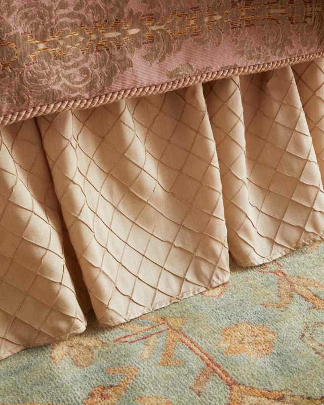 Liselle Dust Skirt,